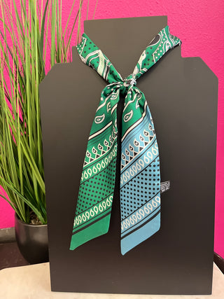 Kelly Green Paisley Twilly