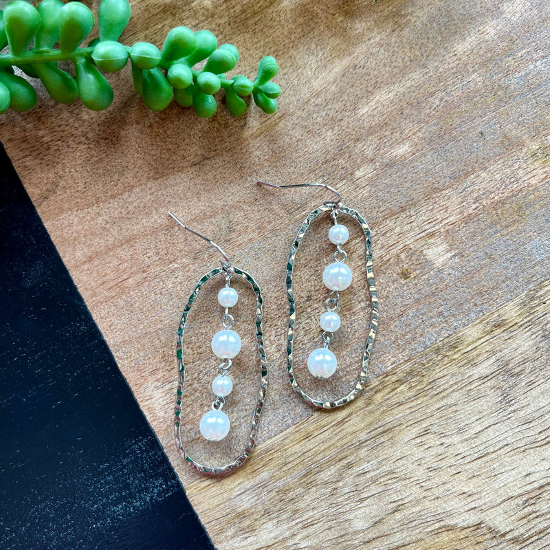 Silver Oval & Pearl Dangle Earring