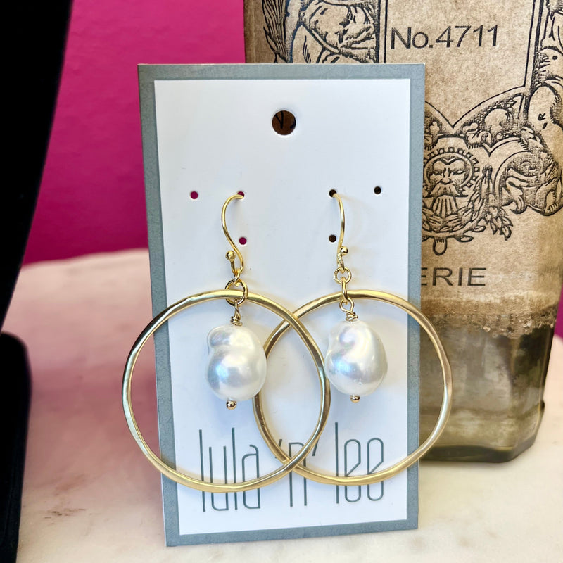 LNL Mother of Pearl Gold Circle Earring