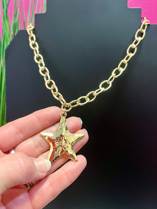 Shiny Gold Star & Chain Necklace