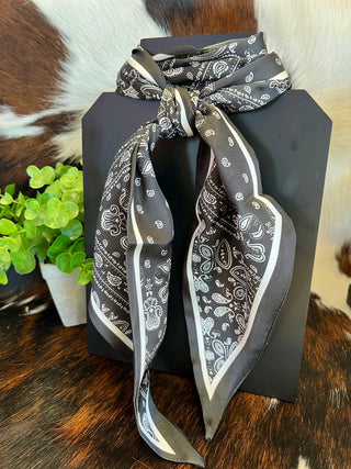 Black Paisley Print Wide Twilly