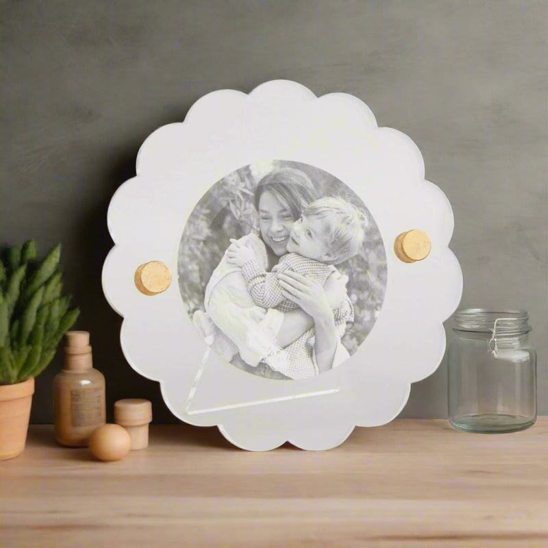 Circle Scallop Acrylic Mini Frame