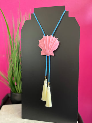 Pearlized Pink Seashell Bolo Necklace