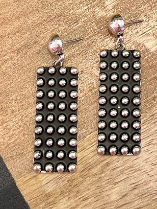 Silver Dot Rectangle Earring