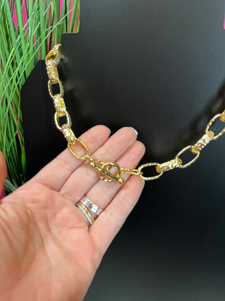 Gold Textured Oval Paperclip Necklace