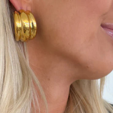 Chansutt Bella Gold Earrings