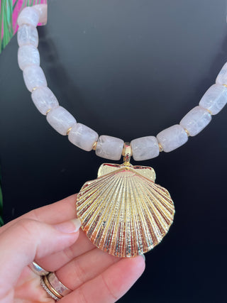 Pink Bead & Gold SeaShell Necklace