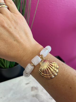 White Acrylic Bead & Gold Shell Bracelet