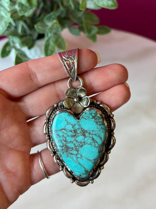 Turquoise Lg Heart & Silver Pendant