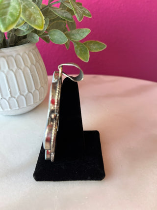 Mother of Pearl Large Flower Pendant